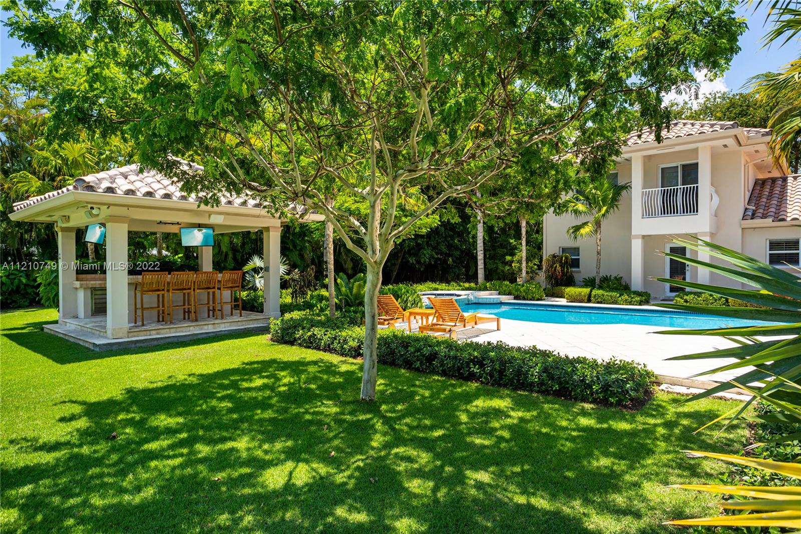 COLLINS ACRES - Residential