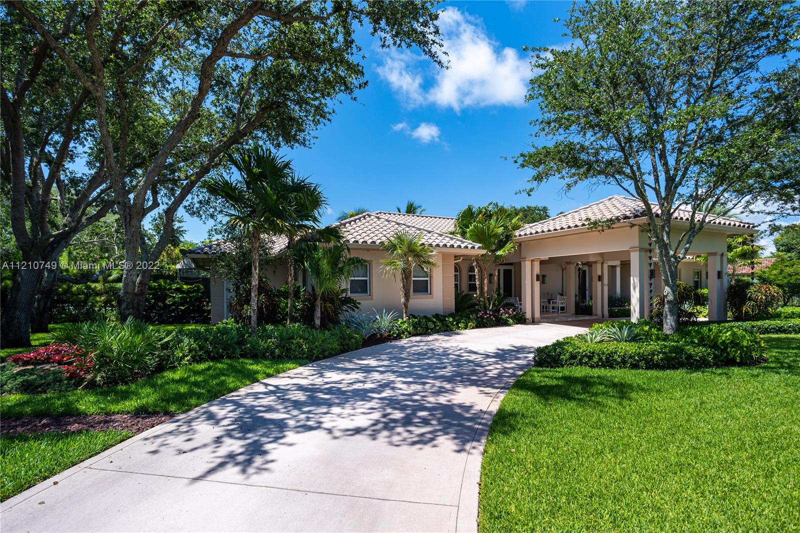 COLLINS ACRES - Residential