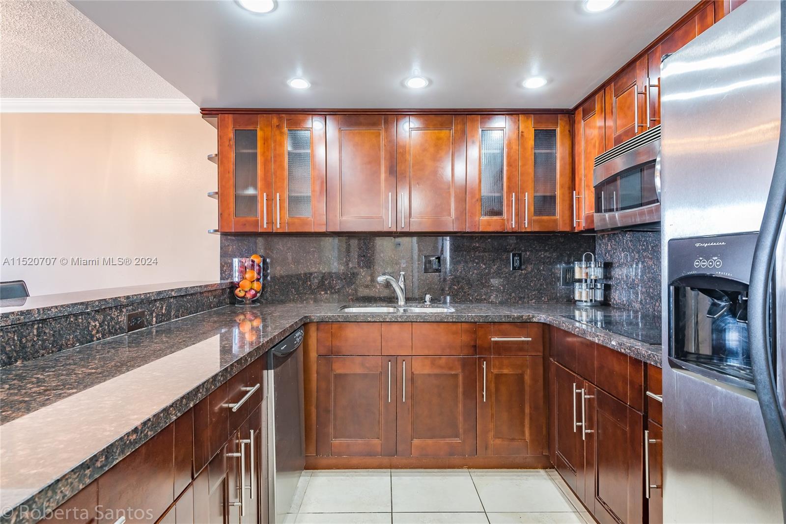 PARKER DORADO CONDO - Residential