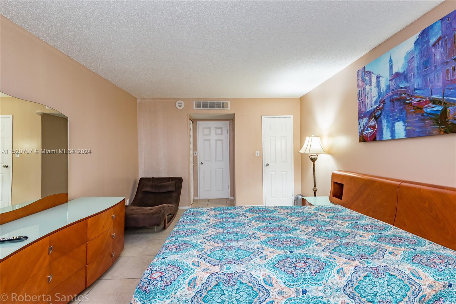PARKER DORADO CONDO - Residential