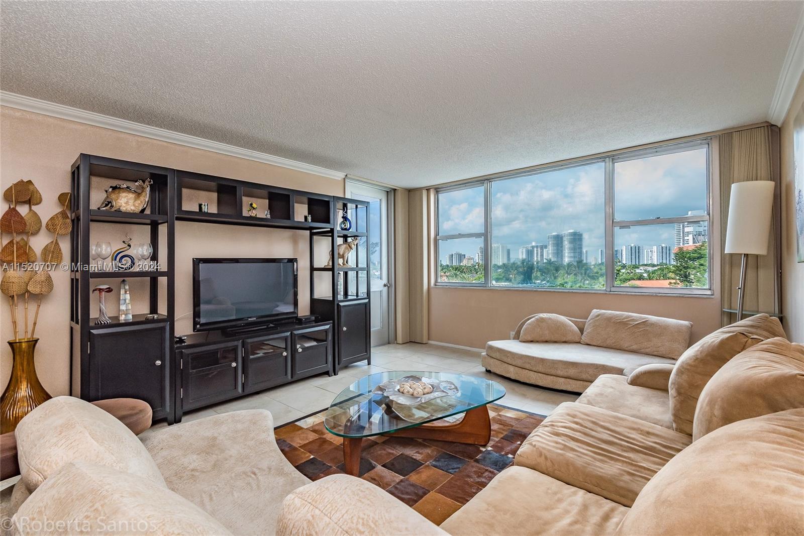 PARKER DORADO CONDO - Residential