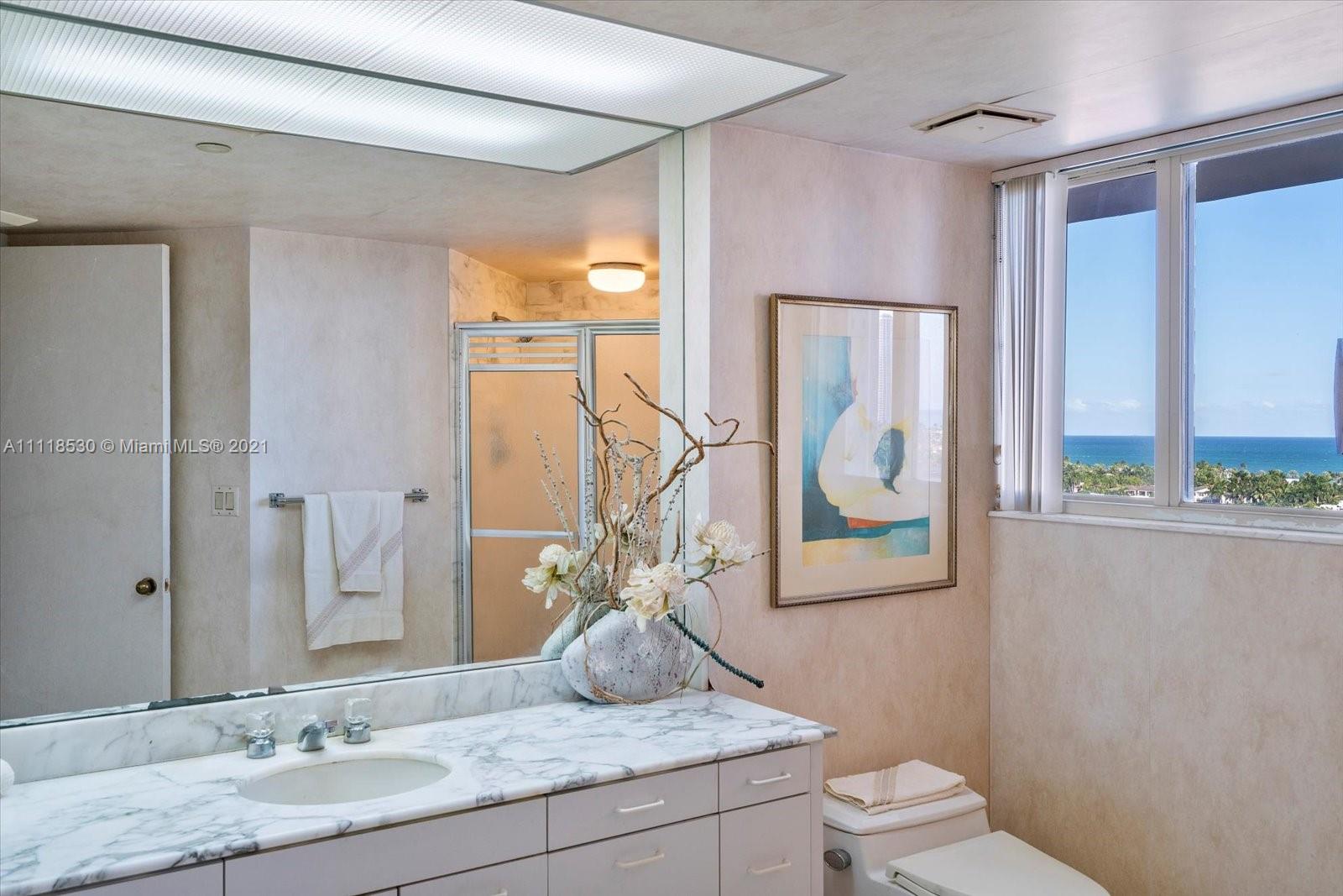 MARINA TOWER CONDO - Residential