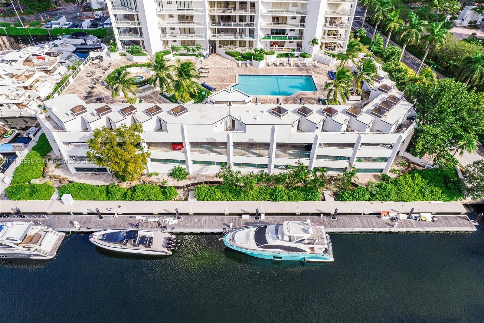 MARINA TOWER CONDO - Residential