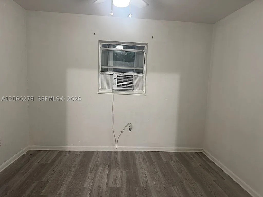 NORTH MIAMI ESTATES - Residential