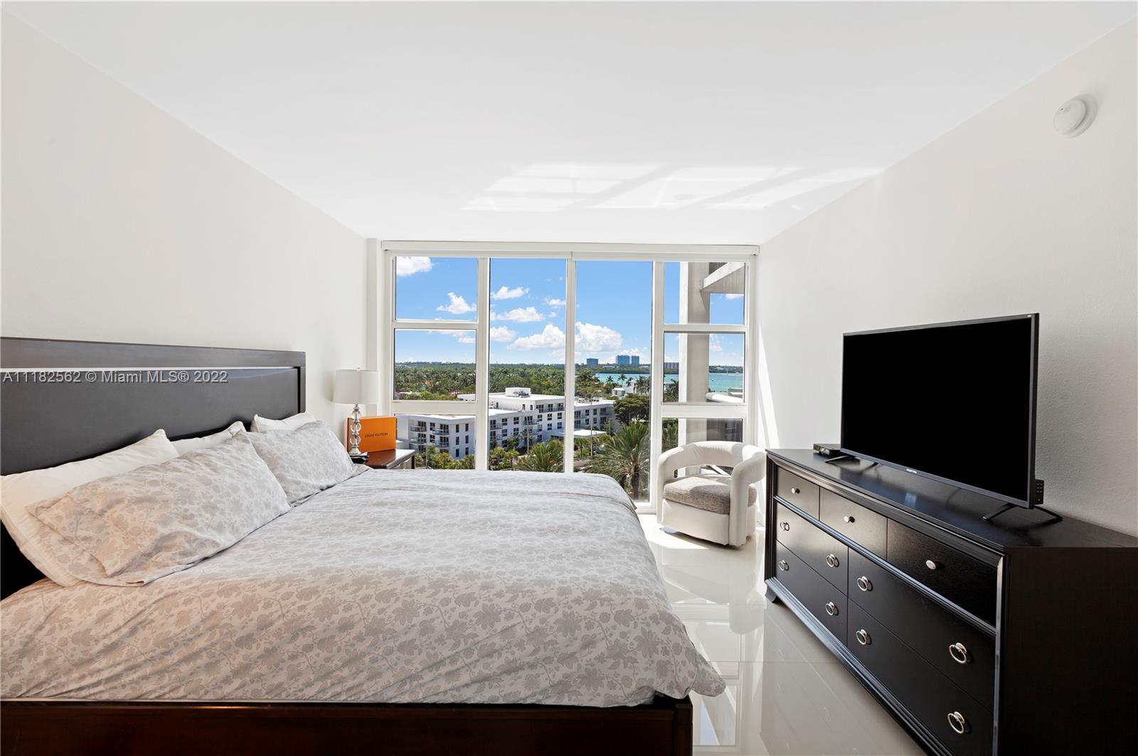 HARBOUR HOUSE - Residential Lease