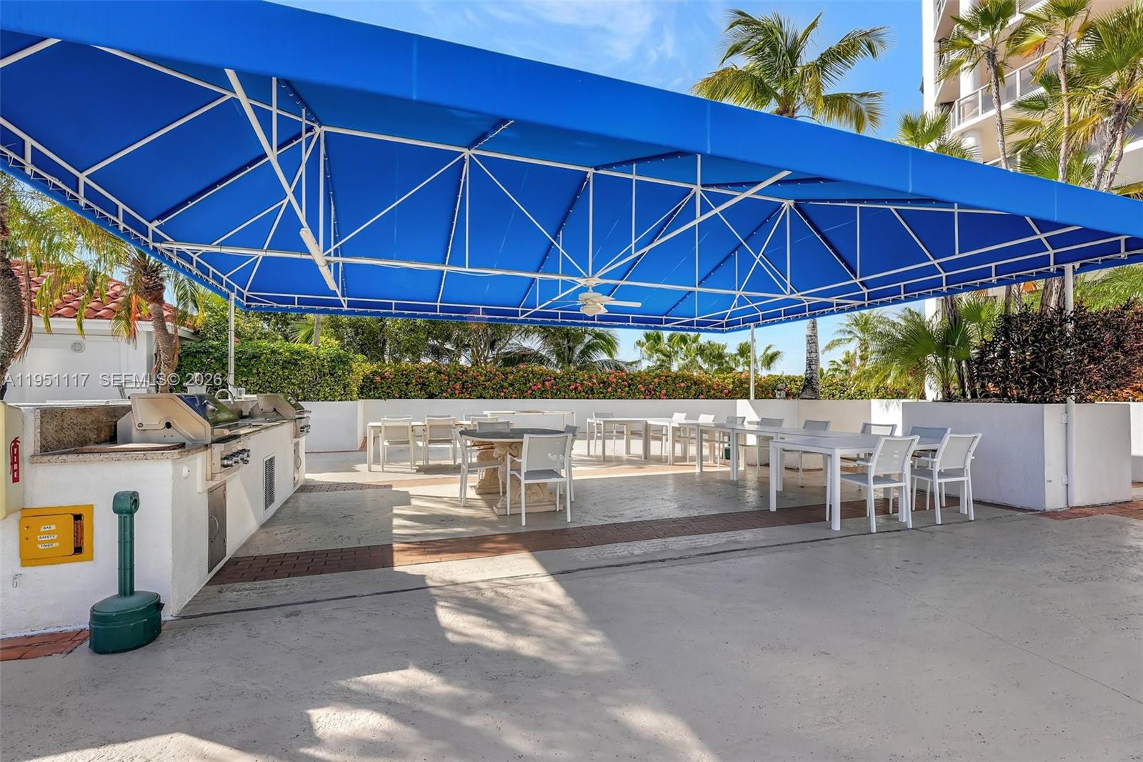 HARBOR TWS AT THE WATERWA - Residential
