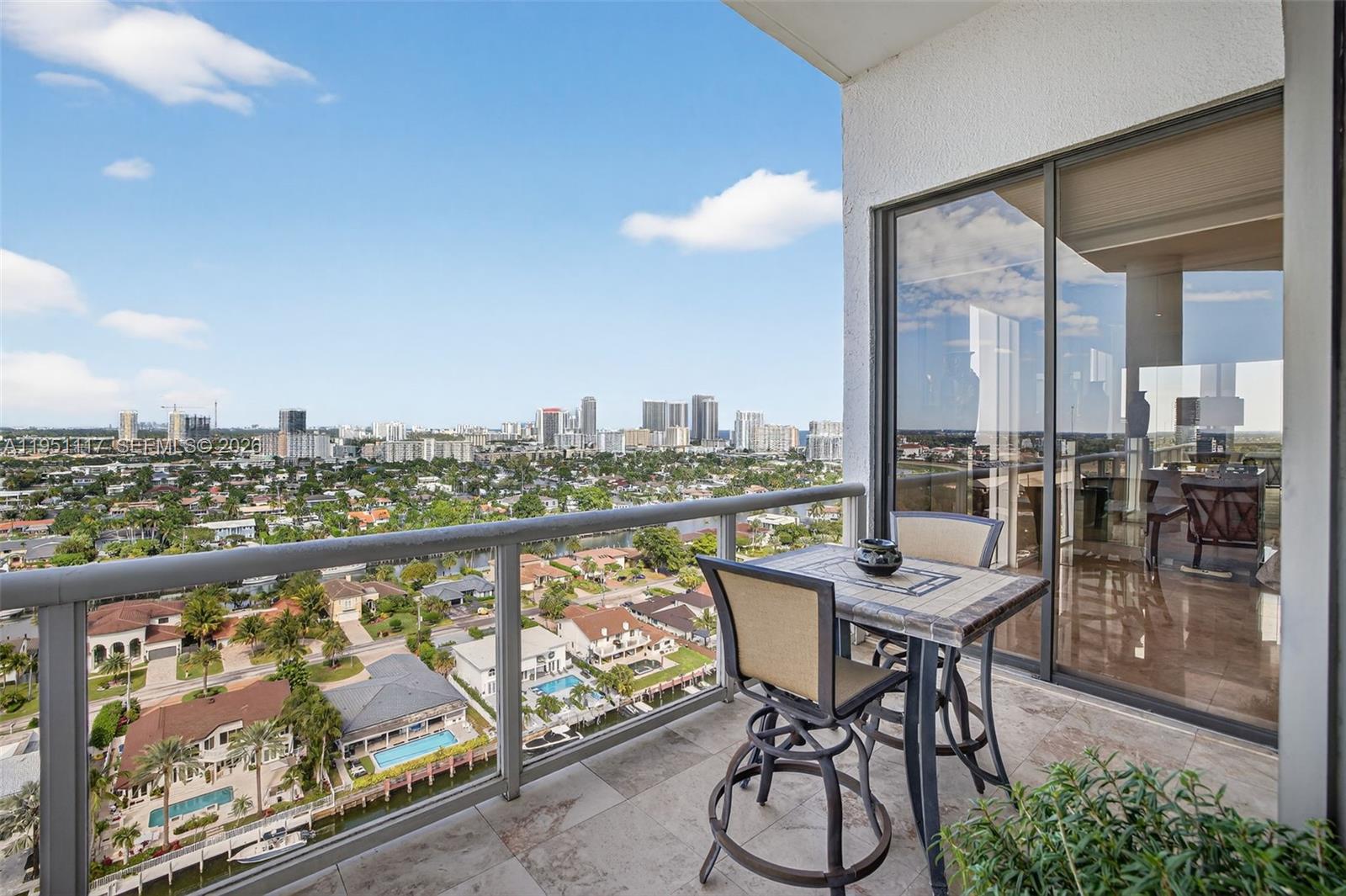HARBOR TWS AT THE WATERWA - Residential