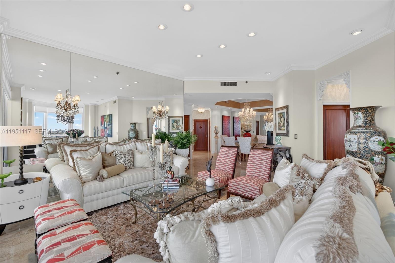 HARBOR TWS AT THE WATERWA - Residential