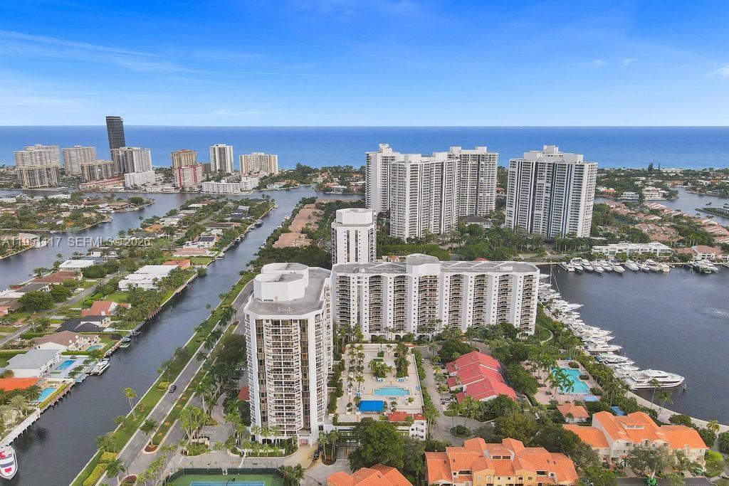 HARBOR TWS AT THE WATERWA - Residential