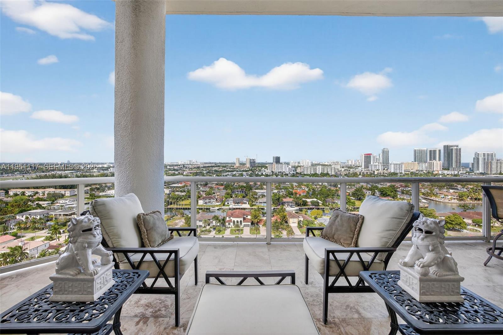 HARBOR TWS AT THE WATERWA - Residential