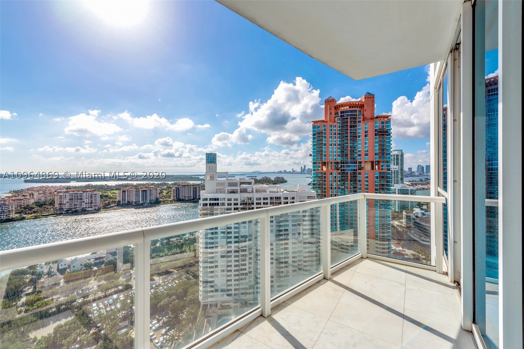 CONTINUUM ON SOUTH BEACH - Residential