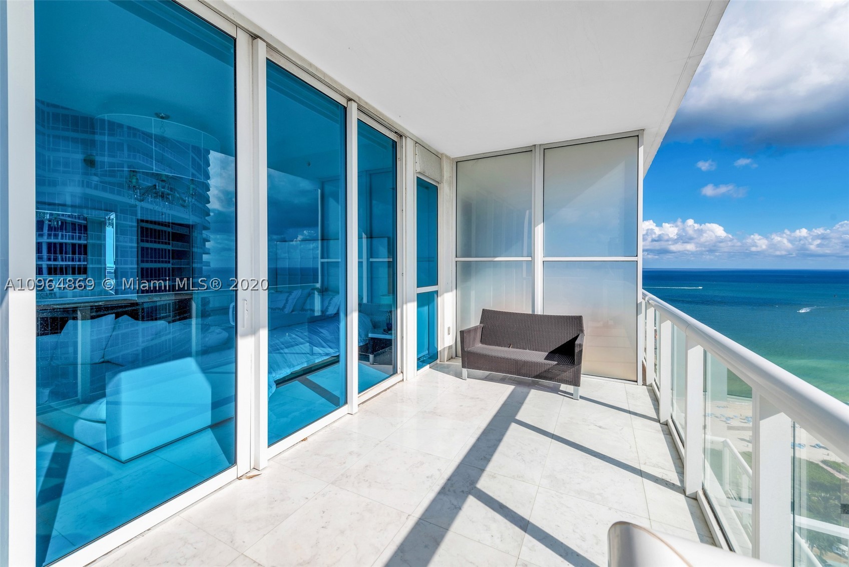CONTINUUM ON SOUTH BEACH - Residential