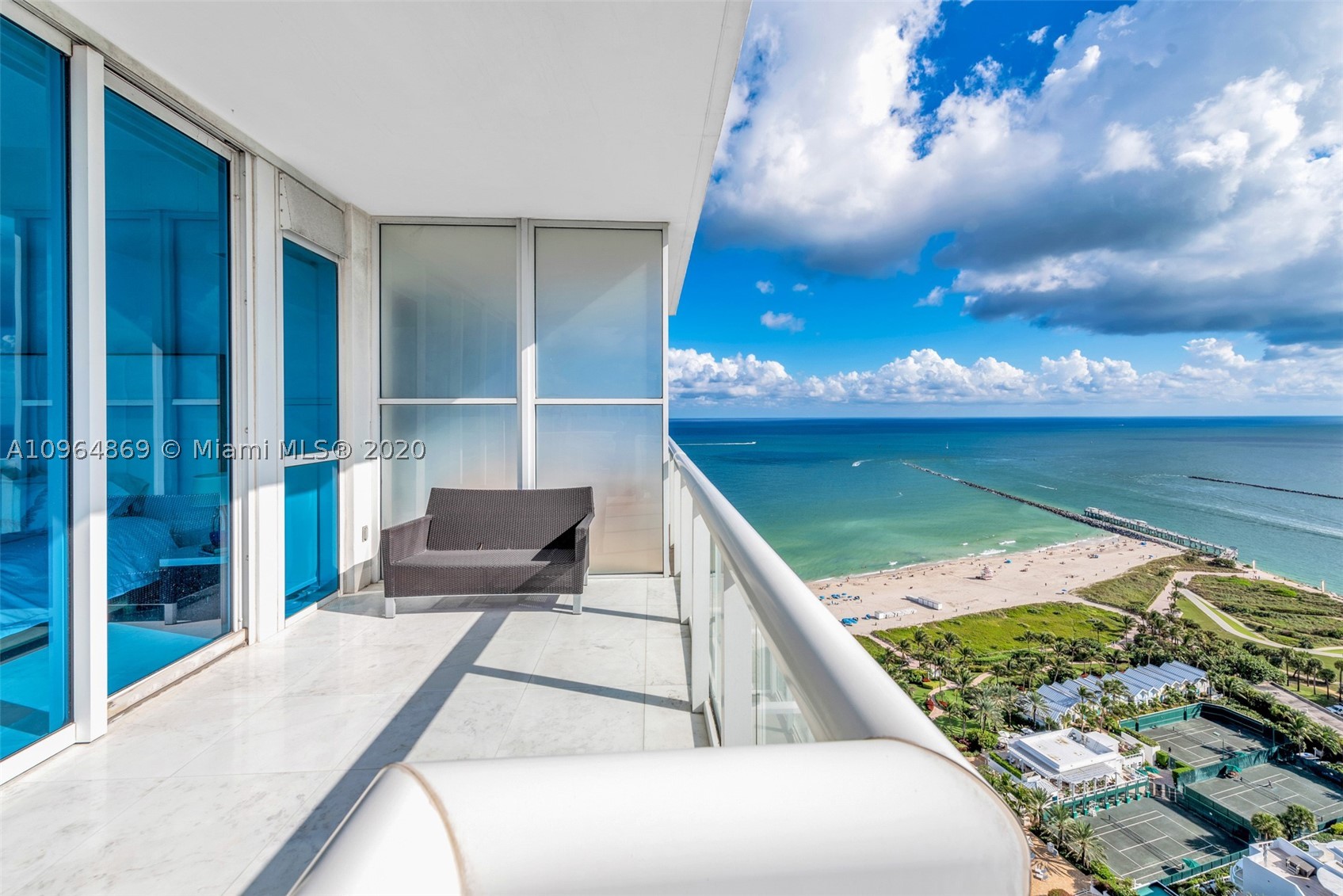 CONTINUUM ON SOUTH BEACH - Residential