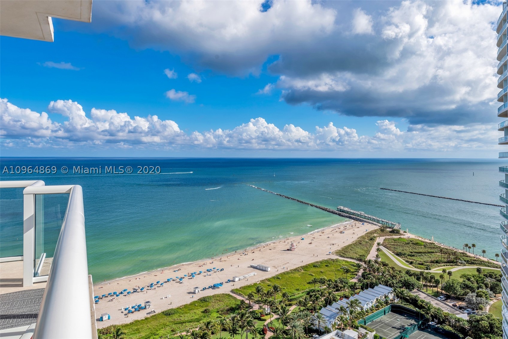 CONTINUUM ON SOUTH BEACH - Residential