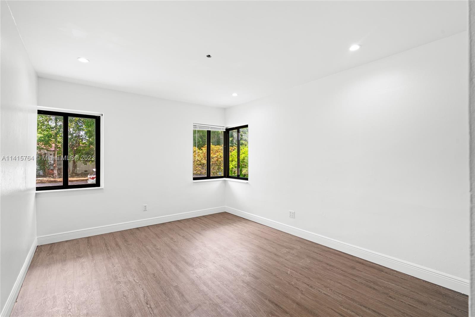 BRICKELL ESTATES - Residential Lease