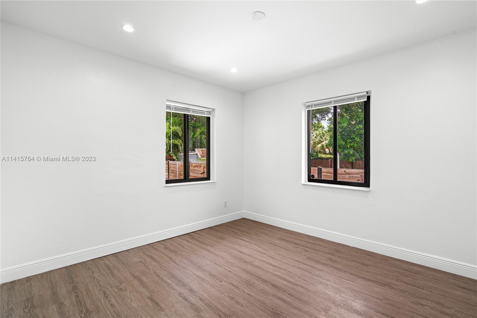 BRICKELL ESTATES - Residential Lease