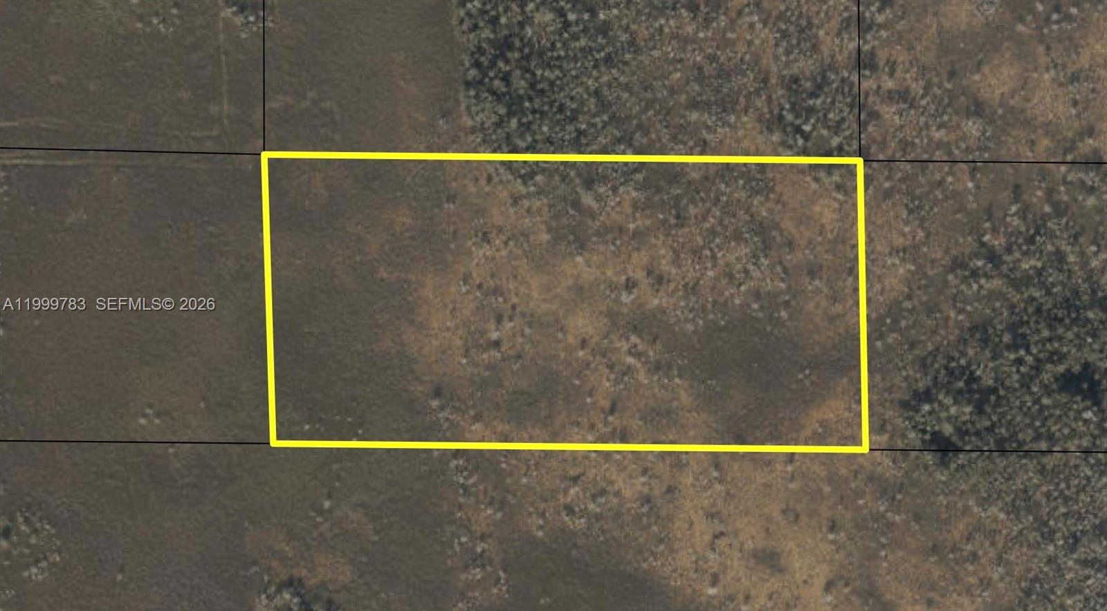 Prime location on a spacious piece of residential land, perfect for those seeking a peaceful and private oasis at Miami's Krome area. 5 acres for sale near the Miccosukee Bingo and Hotel