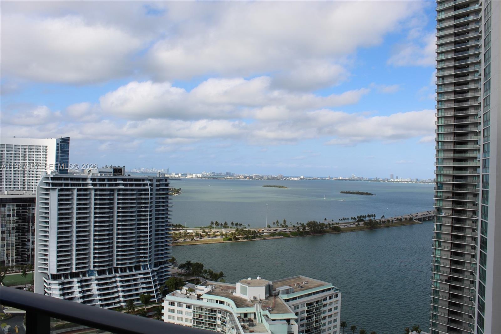 PARAISO BAYVIEWS CONDO - Residential