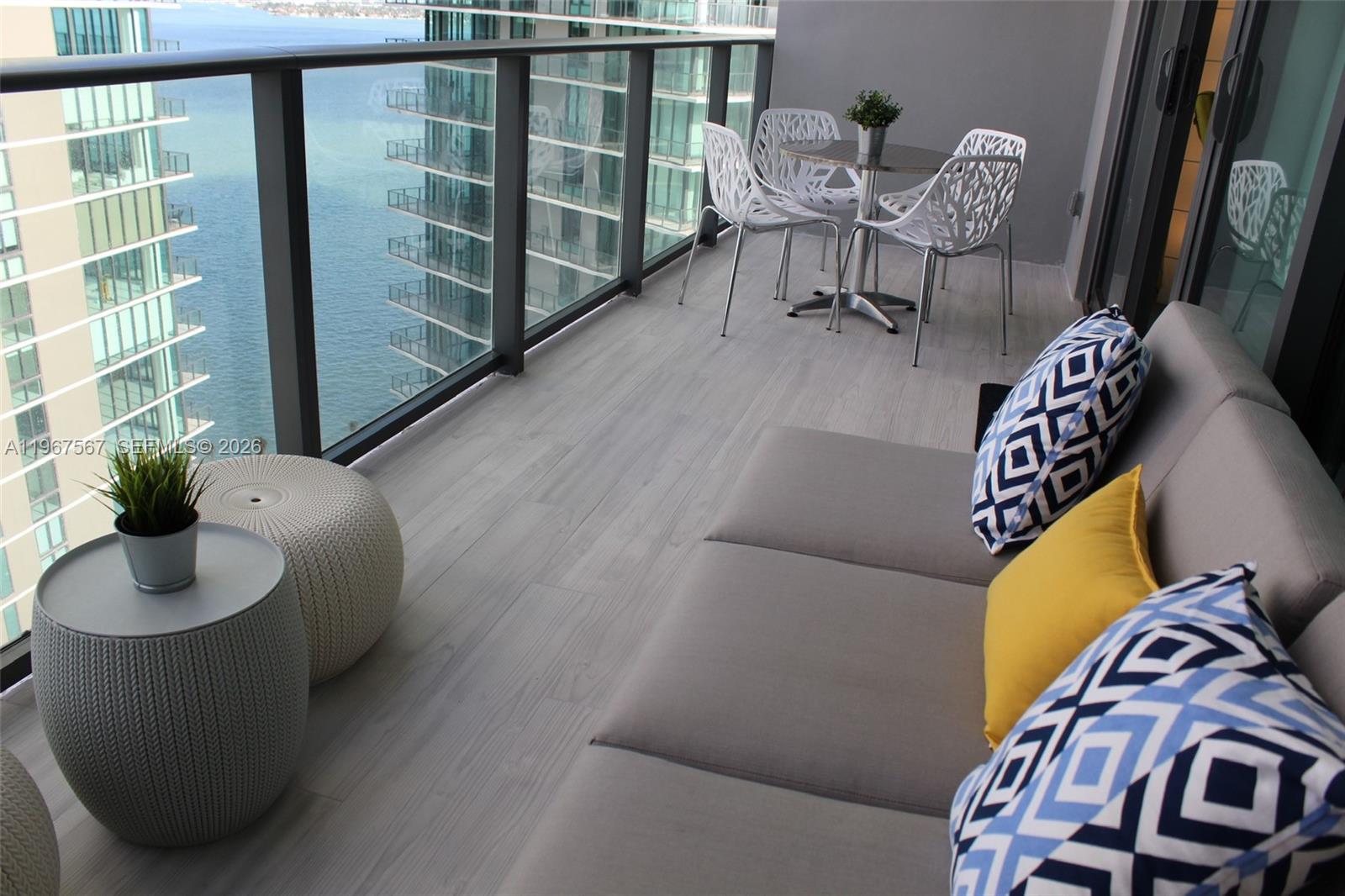 PARAISO BAYVIEWS CONDO - Residential