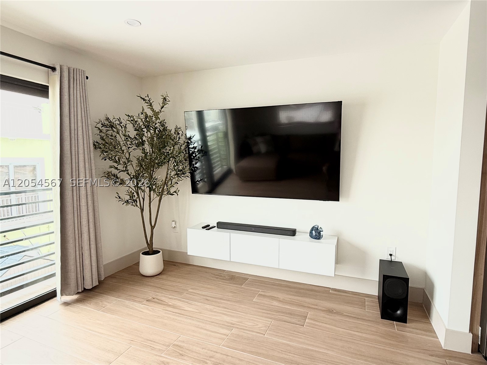 LONG KEY PROJ PROP LINE S - Residential Lease