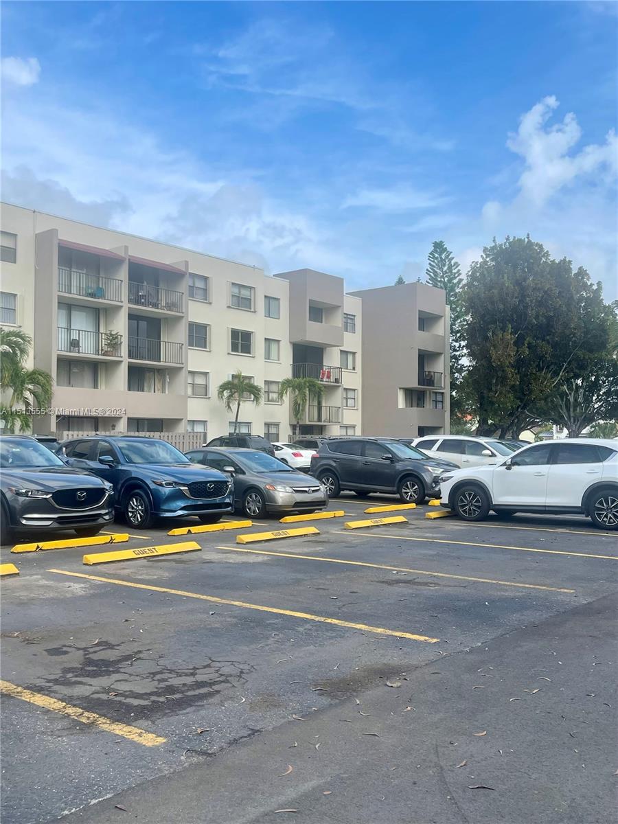 PEPPERMILL KENDALE LKS W - Residential Lease