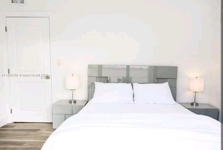 GRAPE TREE TOWNHOUSE COND - Residential Lease