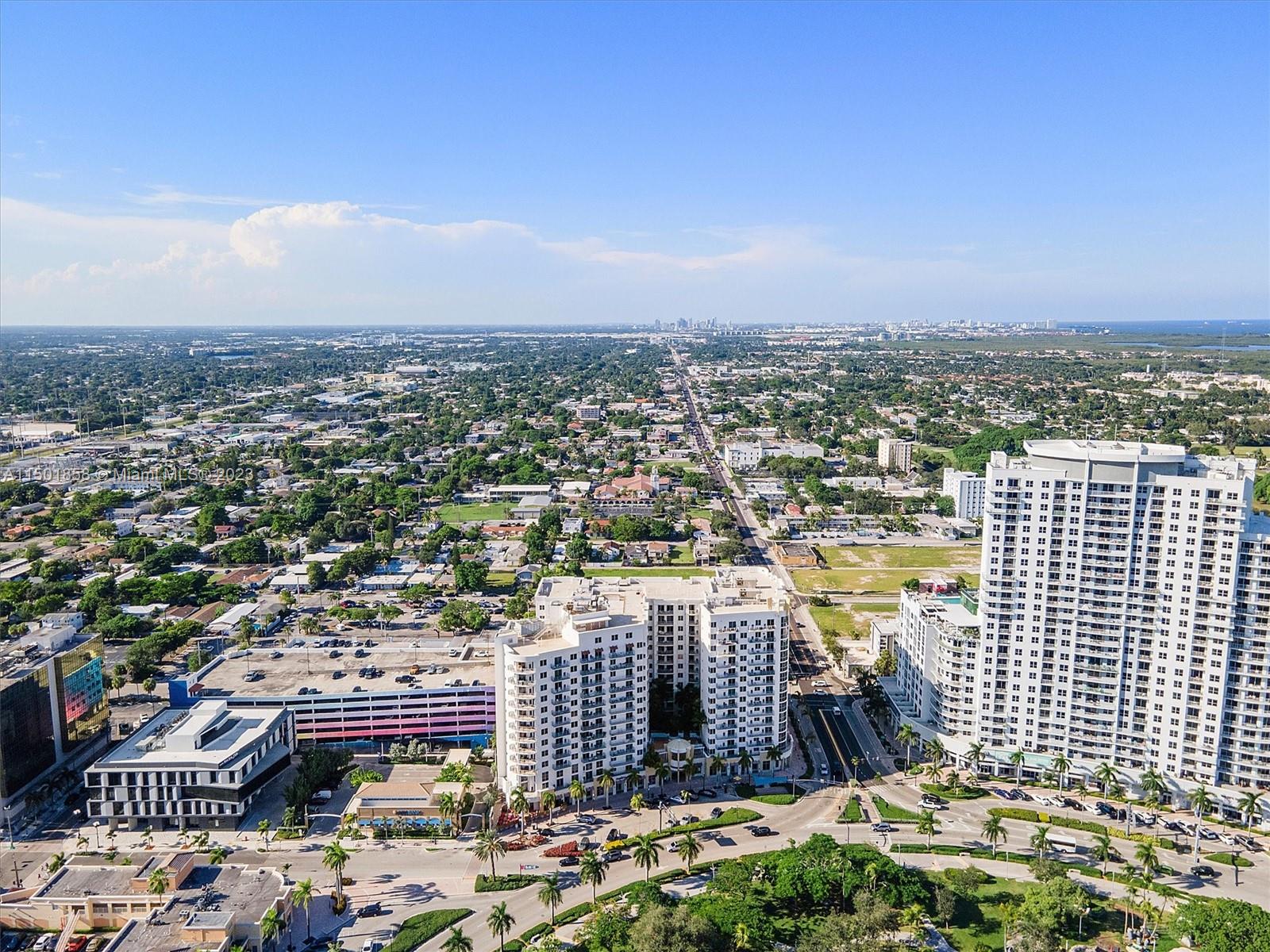 RADIUS CONDO - Residential