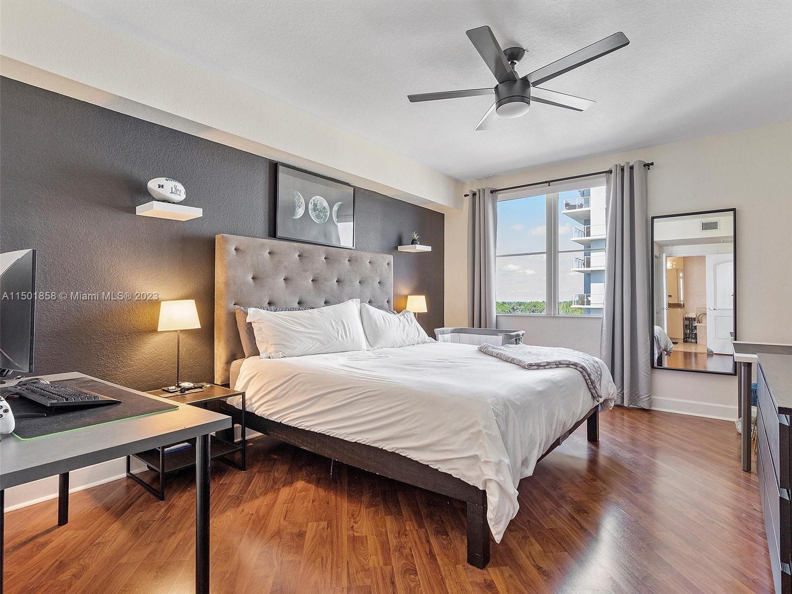 RADIUS CONDO - Residential