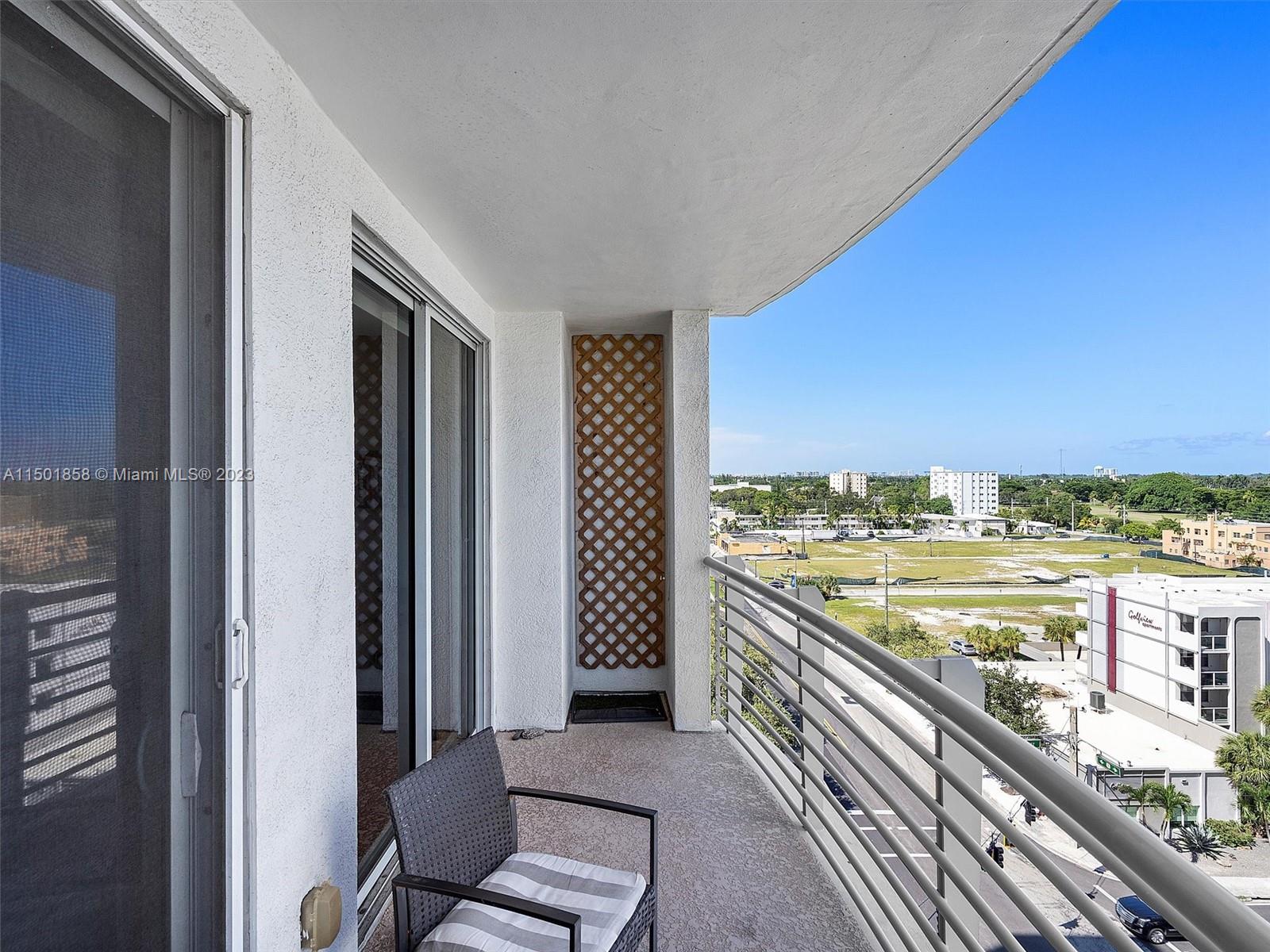 RADIUS CONDO - Residential