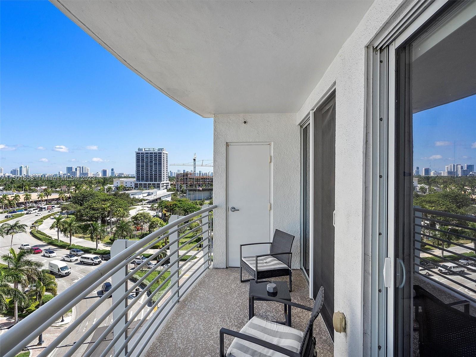 RADIUS CONDO - Residential