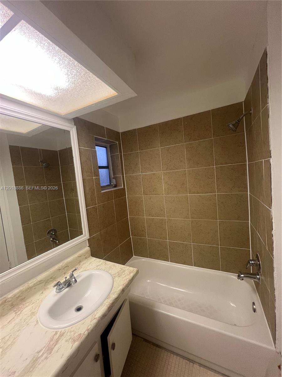 VILLAGE AT DADELAND CONDO - Residential Lease