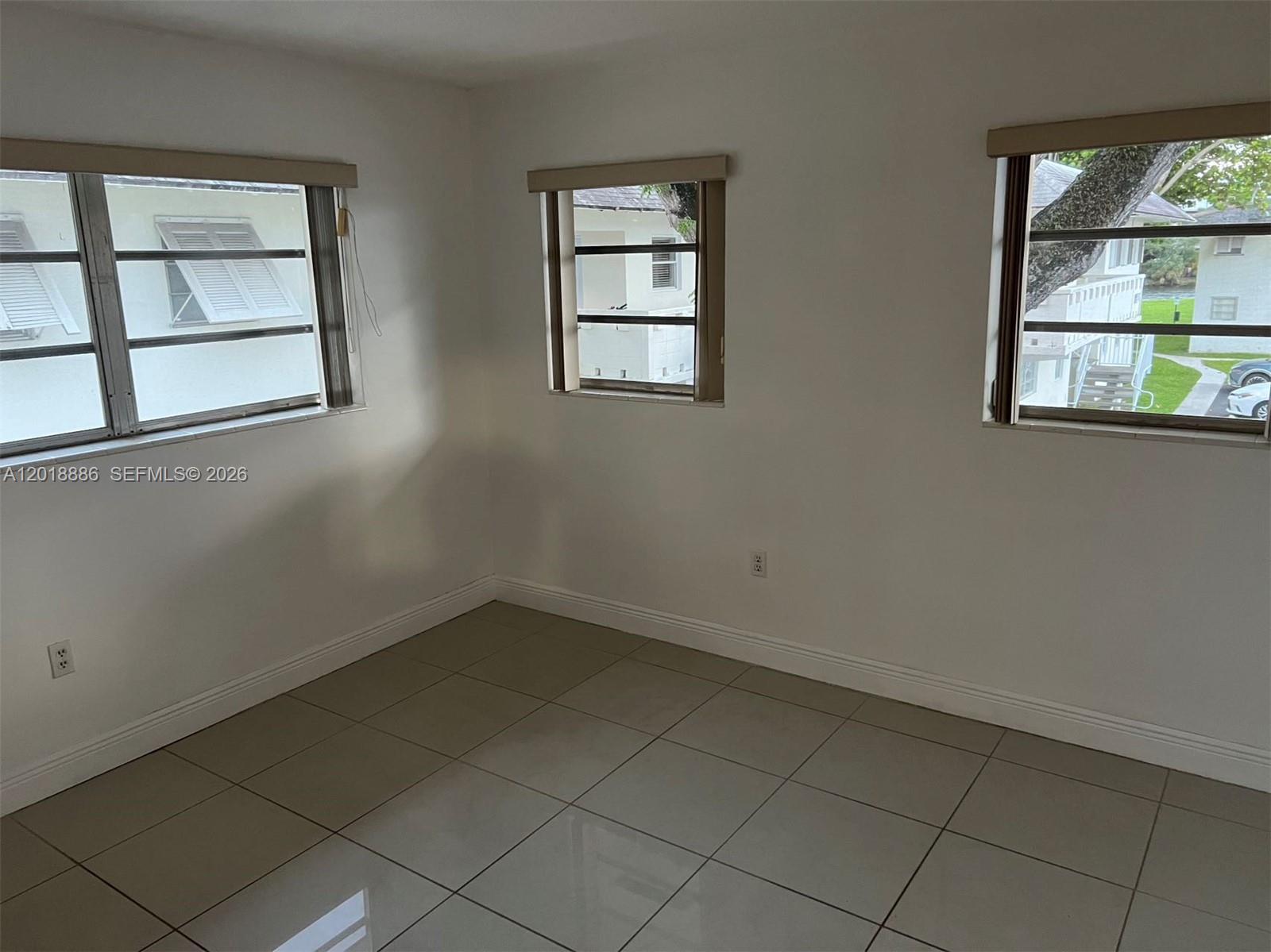 VILLAGE AT DADELAND CONDO - Residential Lease