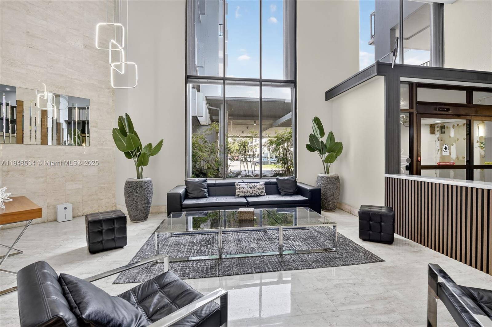 COMMODORE PLAZA CONDO - Residential