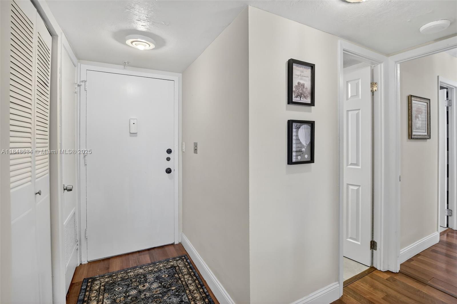 COMMODORE PLAZA CONDO - Residential