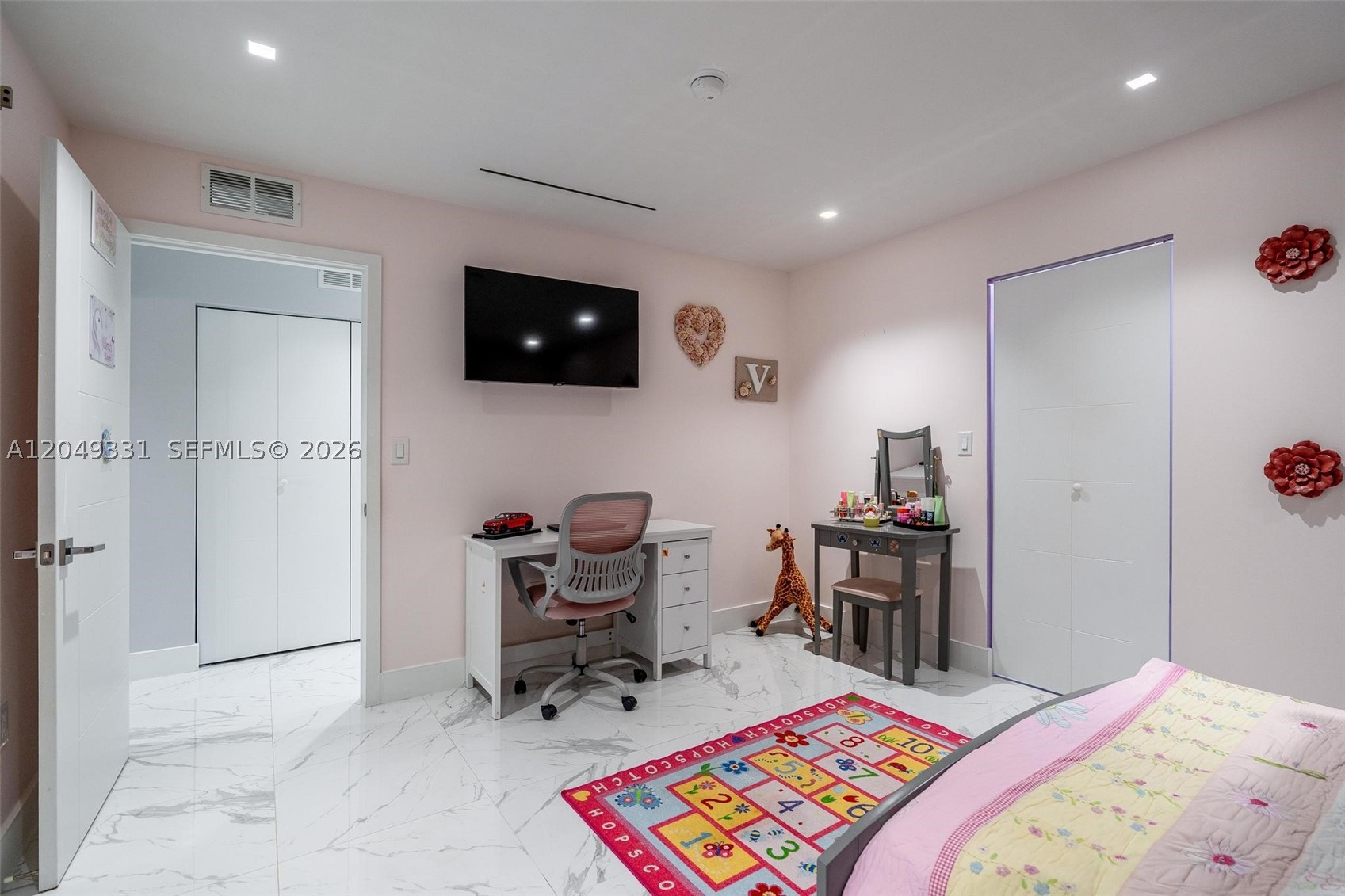 CLUB MANOR - Residential
