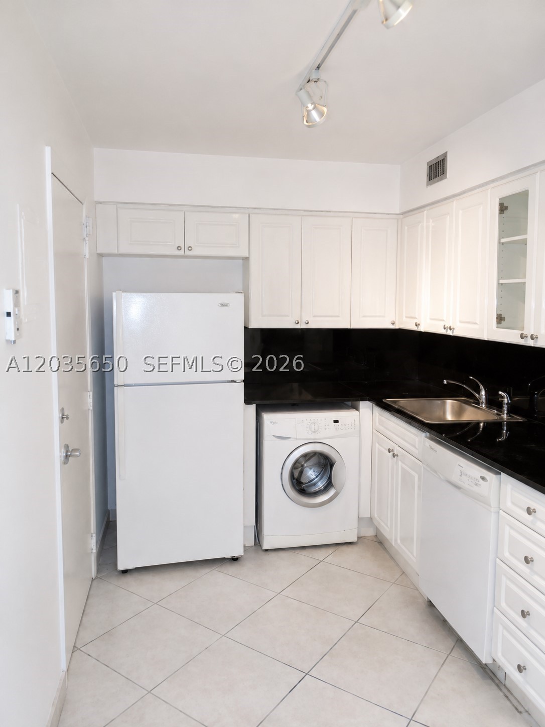 AQUASOL CONDO - Residential