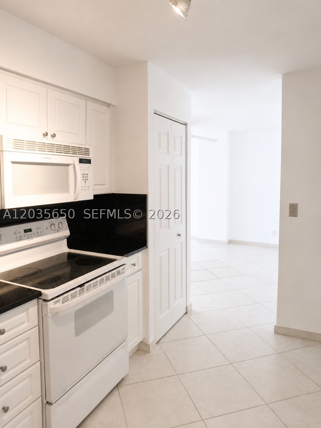 AQUASOL CONDO - Residential