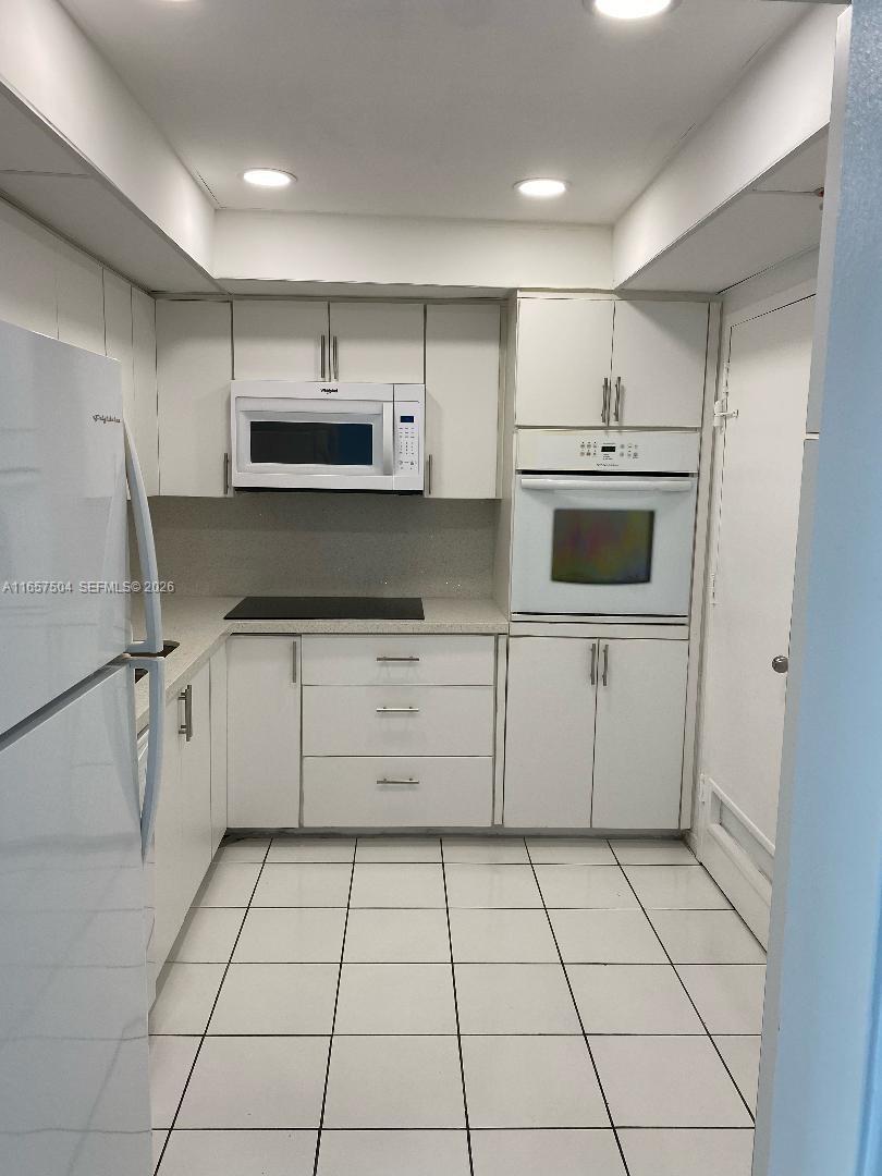 COASTAL TOWERS CONDO - Residential