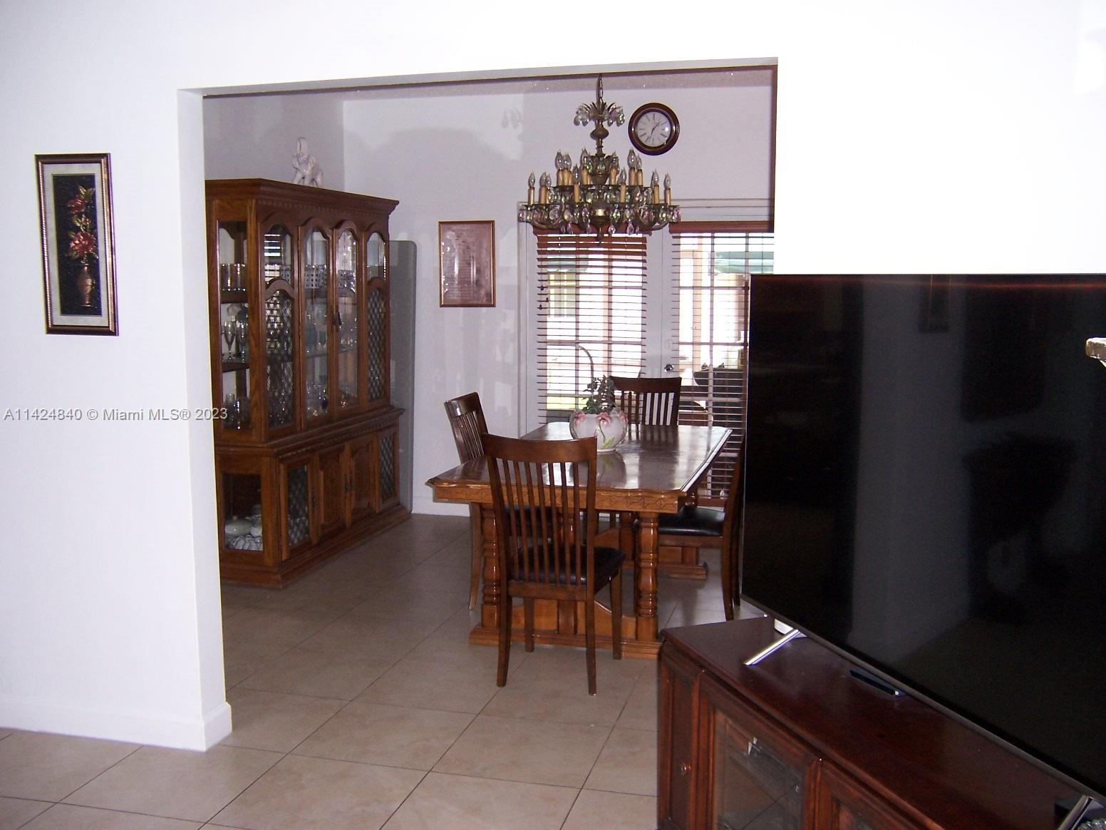 AMD PLAT OF SUNSET LAKE S - Residential Lease