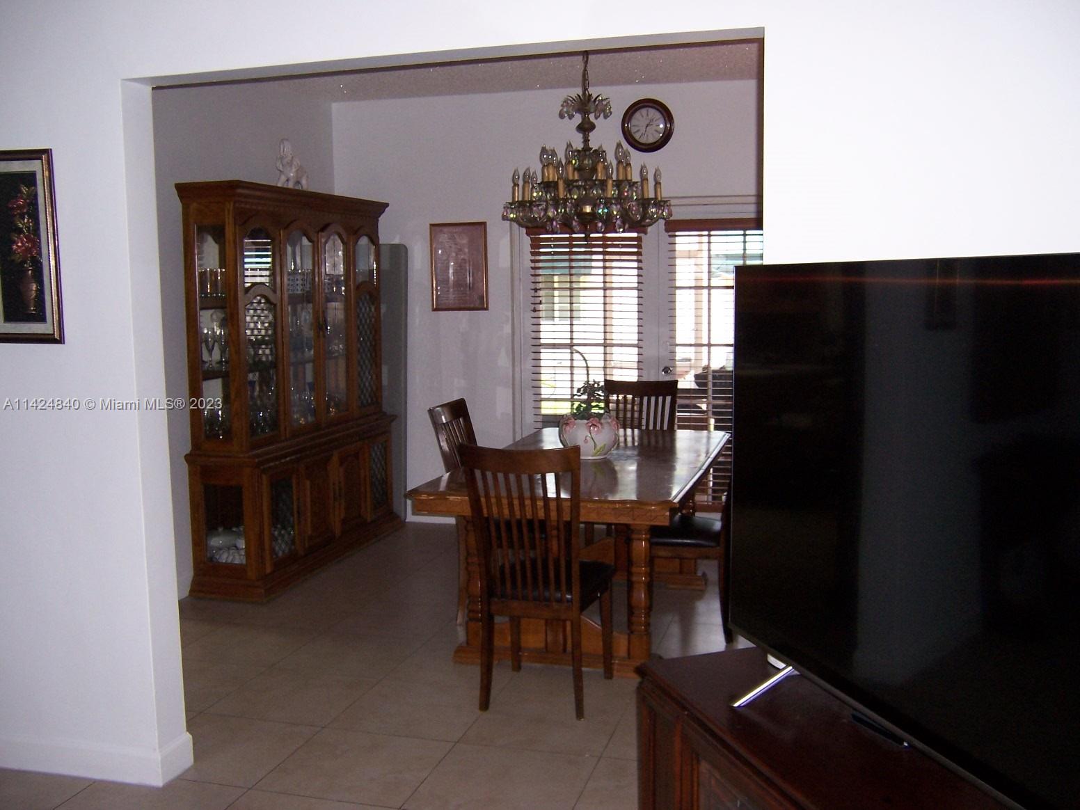 AMD PLAT OF SUNSET LAKE S - Residential Lease