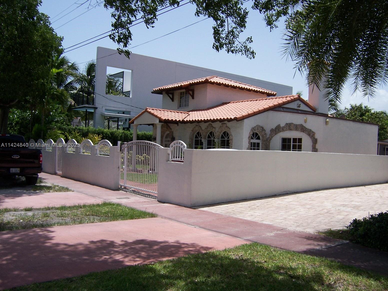 AMD PLAT OF SUNSET LAKE S - Residential Lease