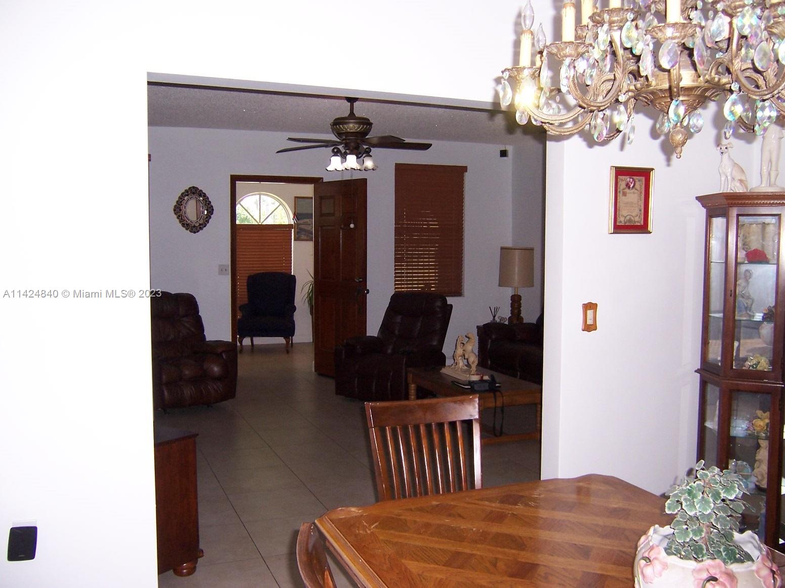AMD PLAT OF SUNSET LAKE S - Residential Lease