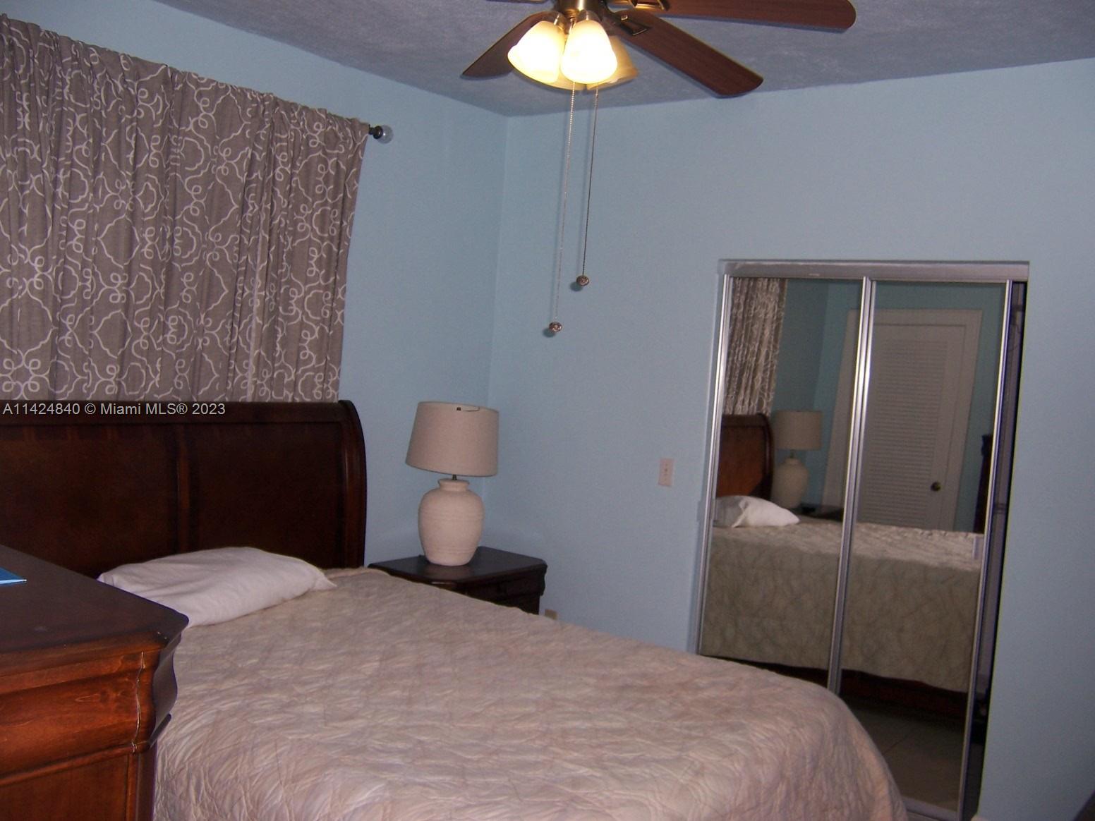 AMD PLAT OF SUNSET LAKE S - Residential Lease