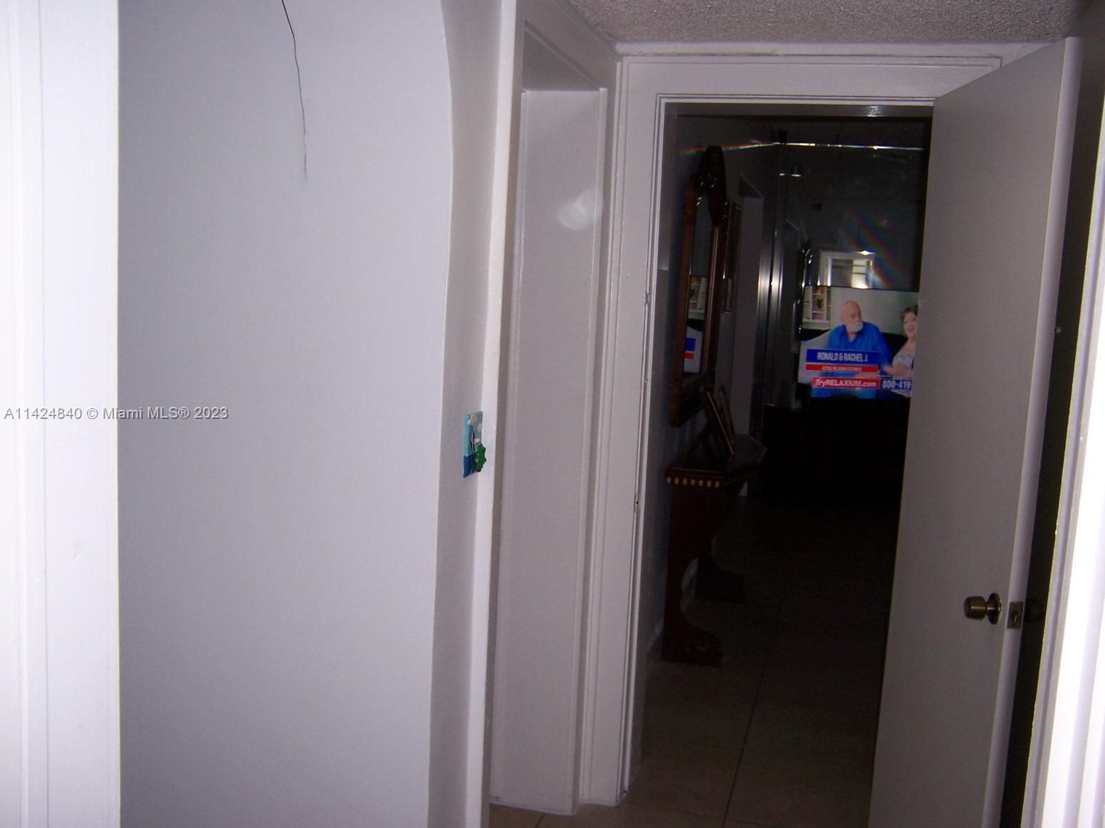 AMD PLAT OF SUNSET LAKE S - Residential Lease