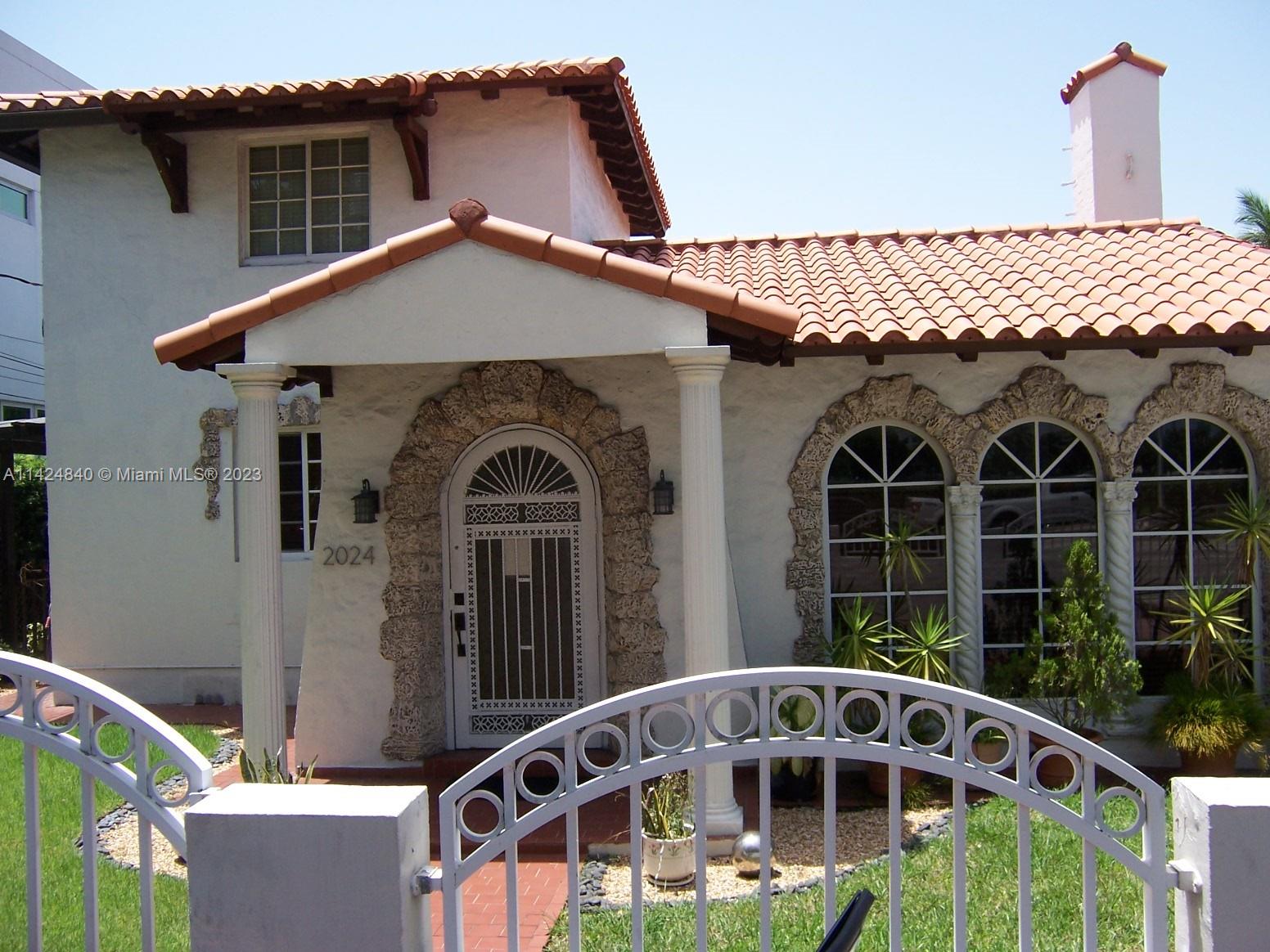 AMD PLAT OF SUNSET LAKE S - Residential Lease