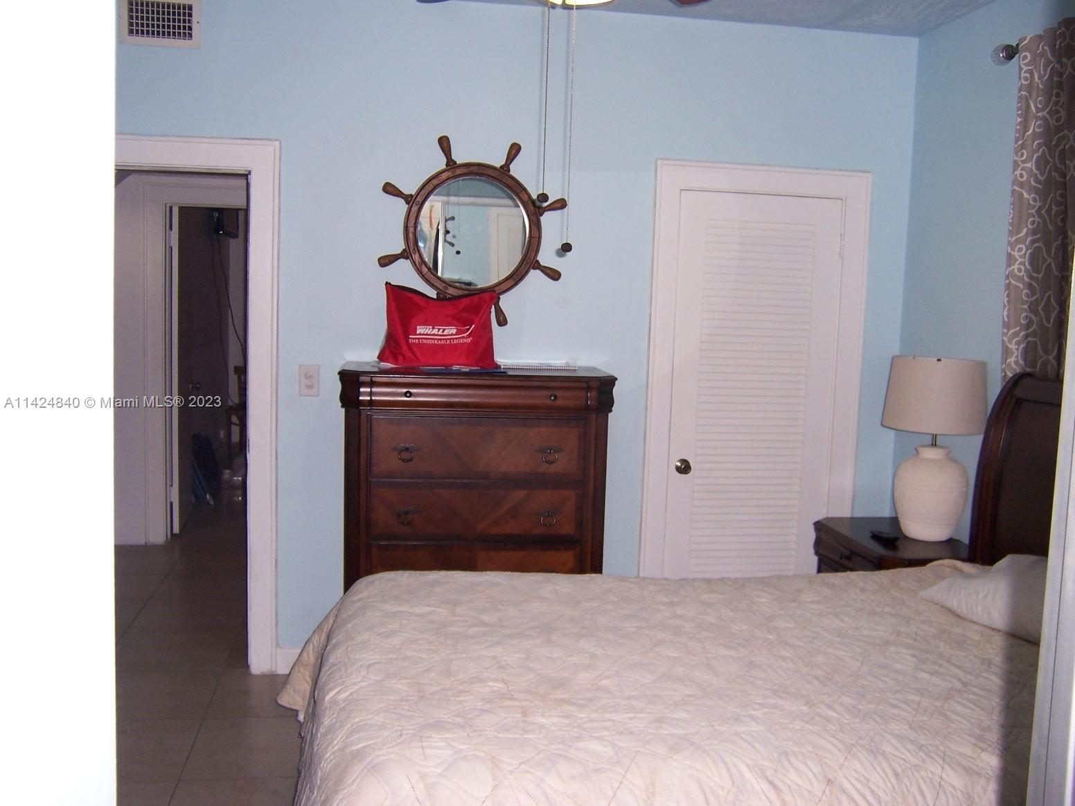 AMD PLAT OF SUNSET LAKE S - Residential Lease