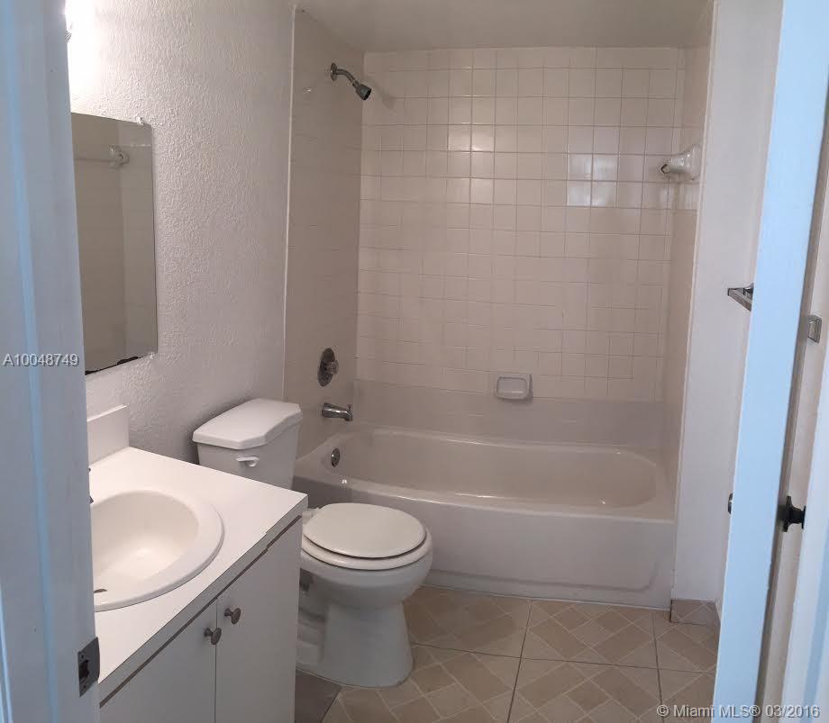 OCEAN BEACH ADD NO 3 - Residential Lease