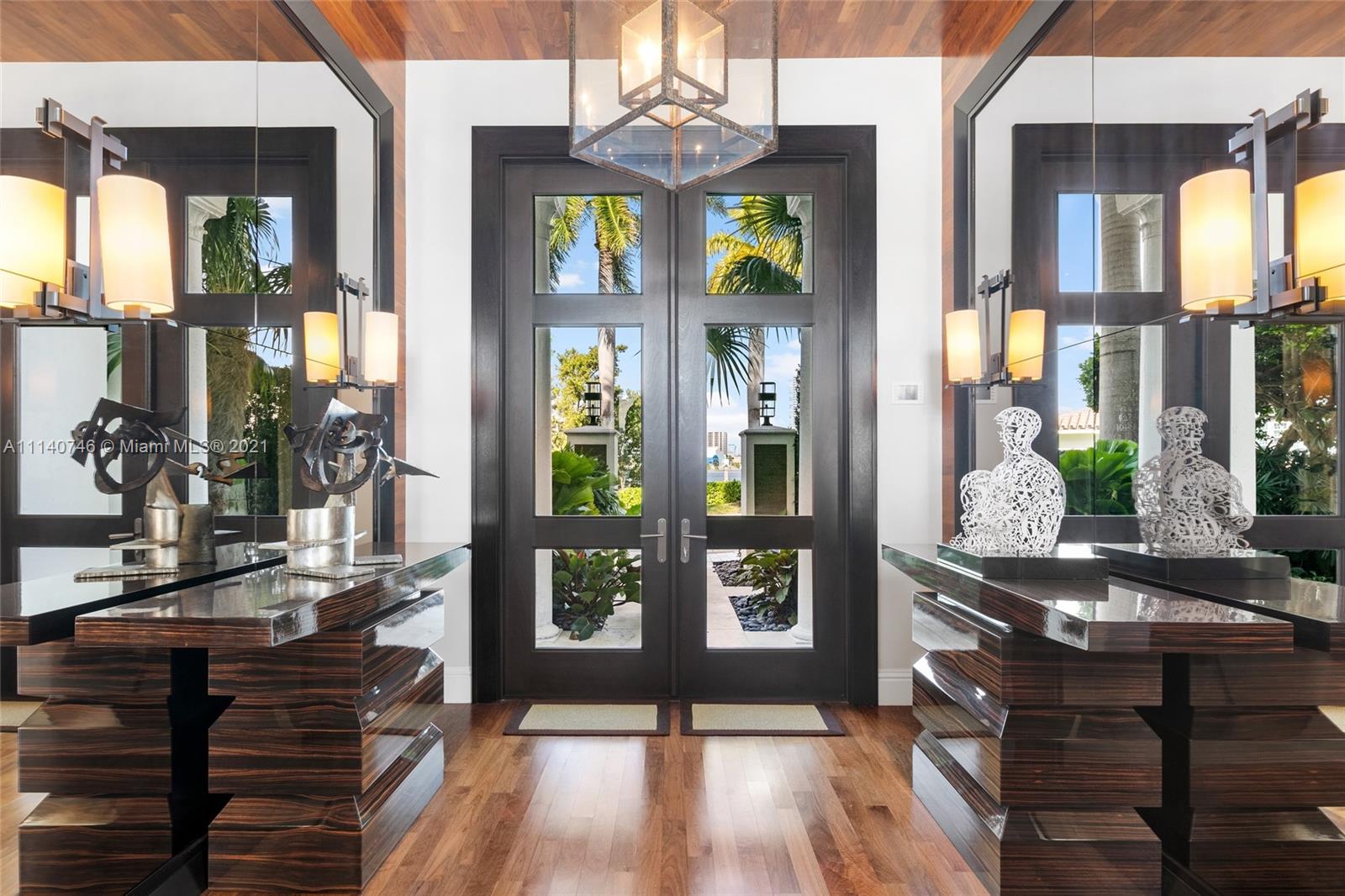 ISLAND ESTATES - Residential
