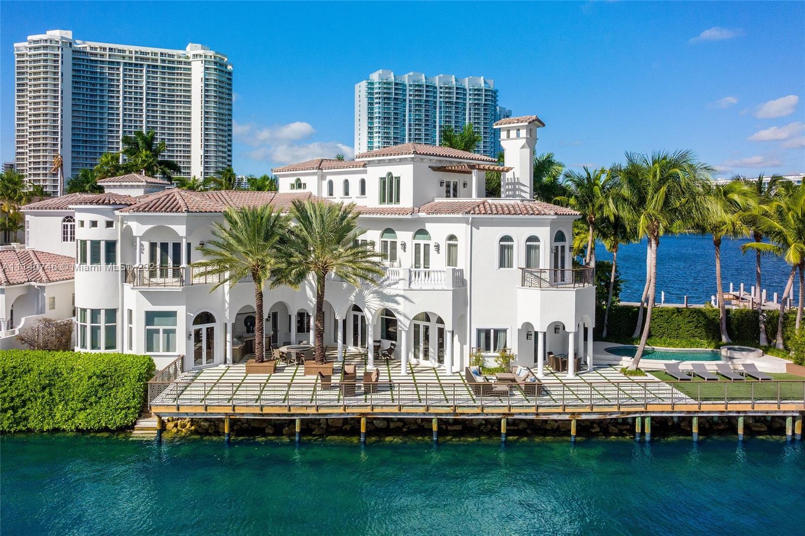ISLAND ESTATES - Residential