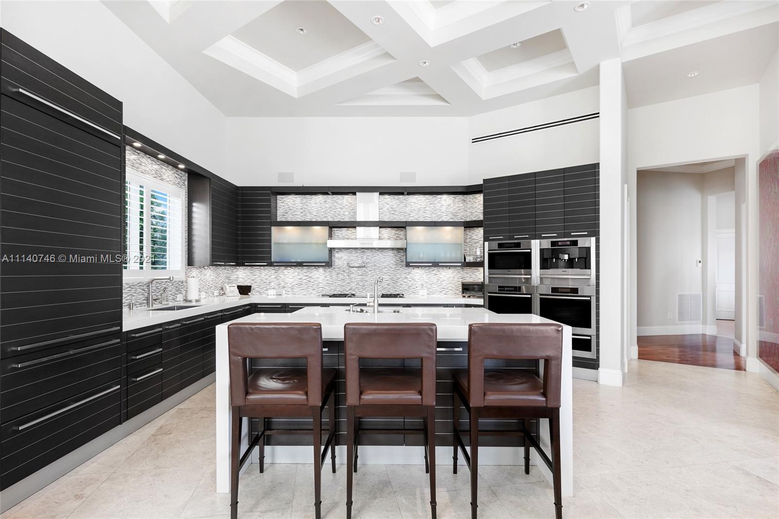 ISLAND ESTATES - Residential